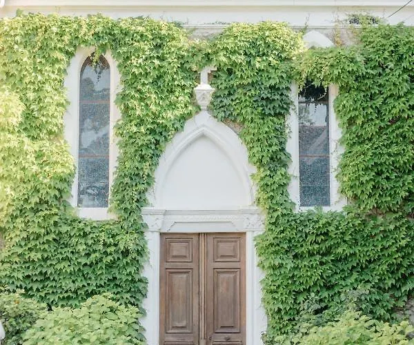 Chateau Saint-joseph, Grand 4 Etoiles En Pleine Nature *