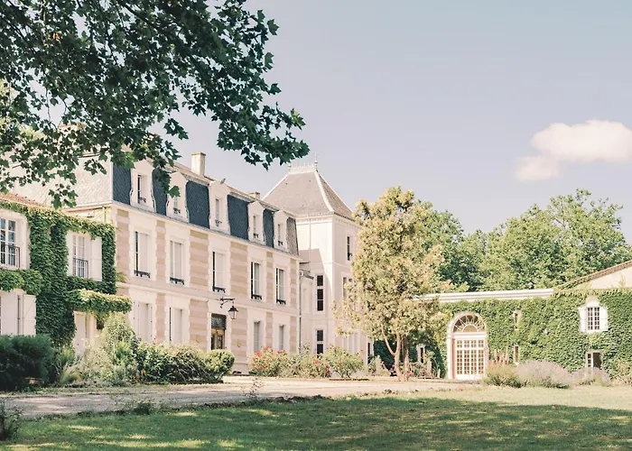 Chateau Saint-joseph, Grand 4 Etoiles En Pleine Nature Mazerolles-du-Razes